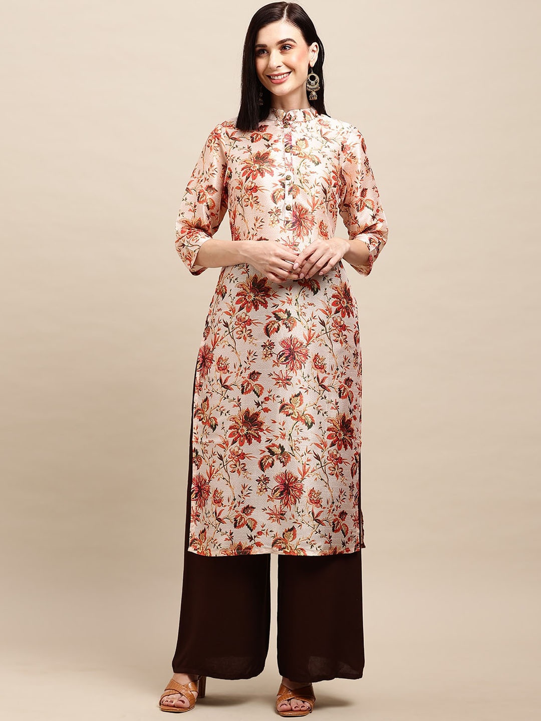 

Sangria Women Floral Printed Chanderi Silk Kurta, Peach
