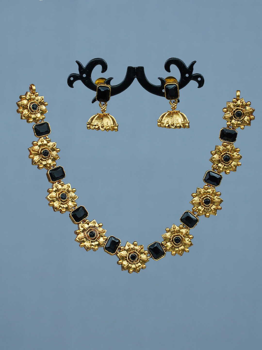 

Diksha collection Gold-Plated Stone Studded Jewellery Set
