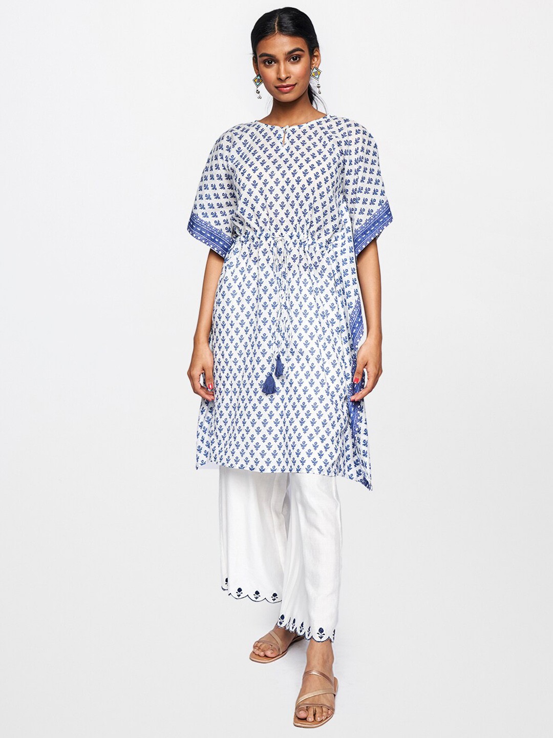 

Global Desi Floral Printed Flared Sleeves Kaftan Kurta, Blue