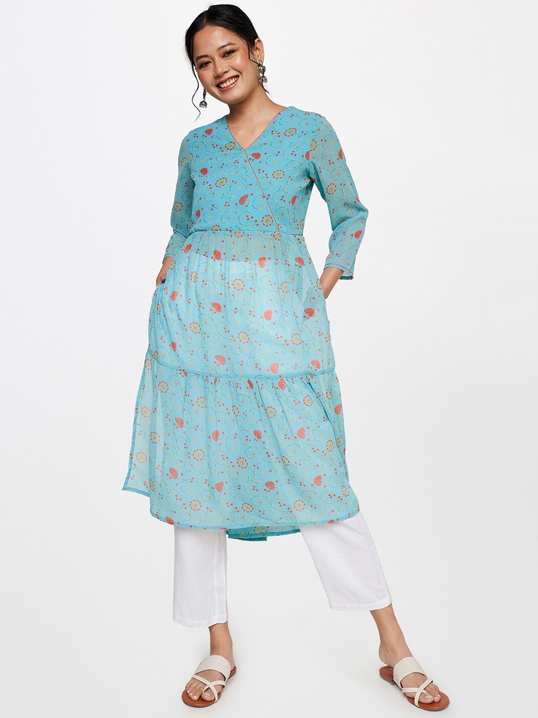 

Global Desi V-Neck Floral Printed Kurta, Blue