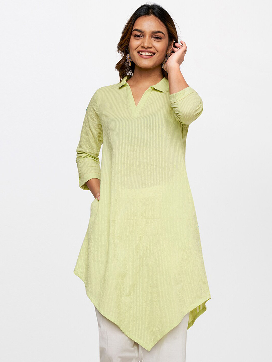 

Global Desi Self Design Shirt Collar Tunic, Green