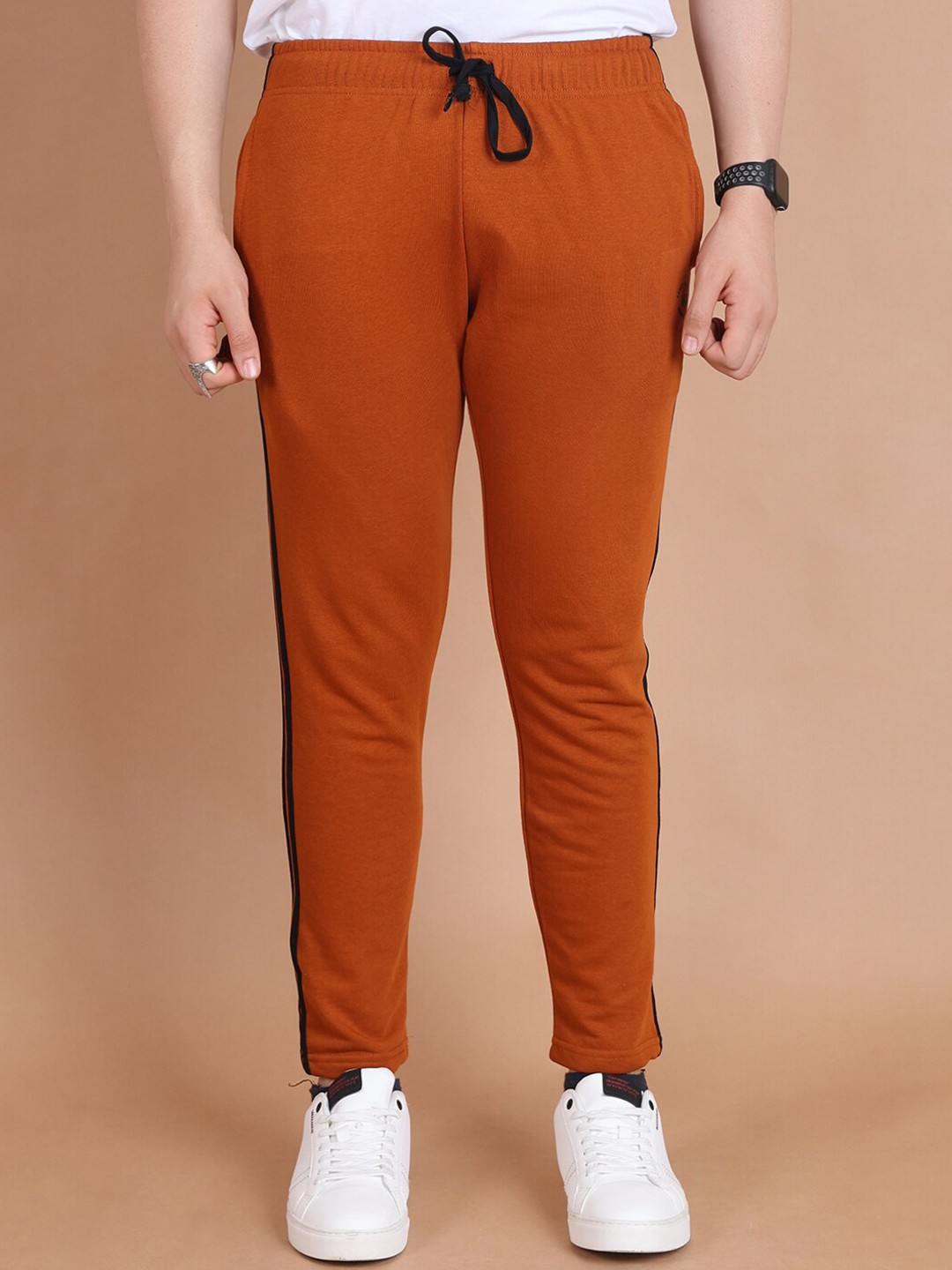 

berry blues Men Side Striped Details Pure Cotton Track Pants, Rust