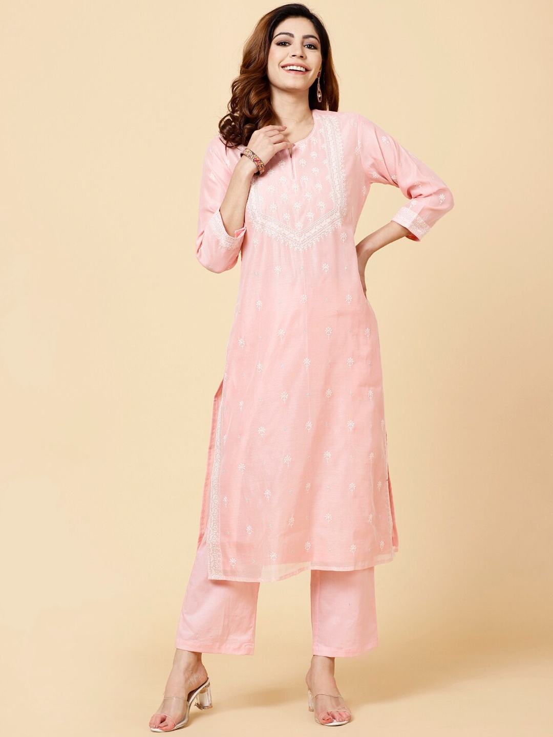 

Meena Bazaar Ethnic Motifs Embroidered Regular Kurta With Trousers, Pink