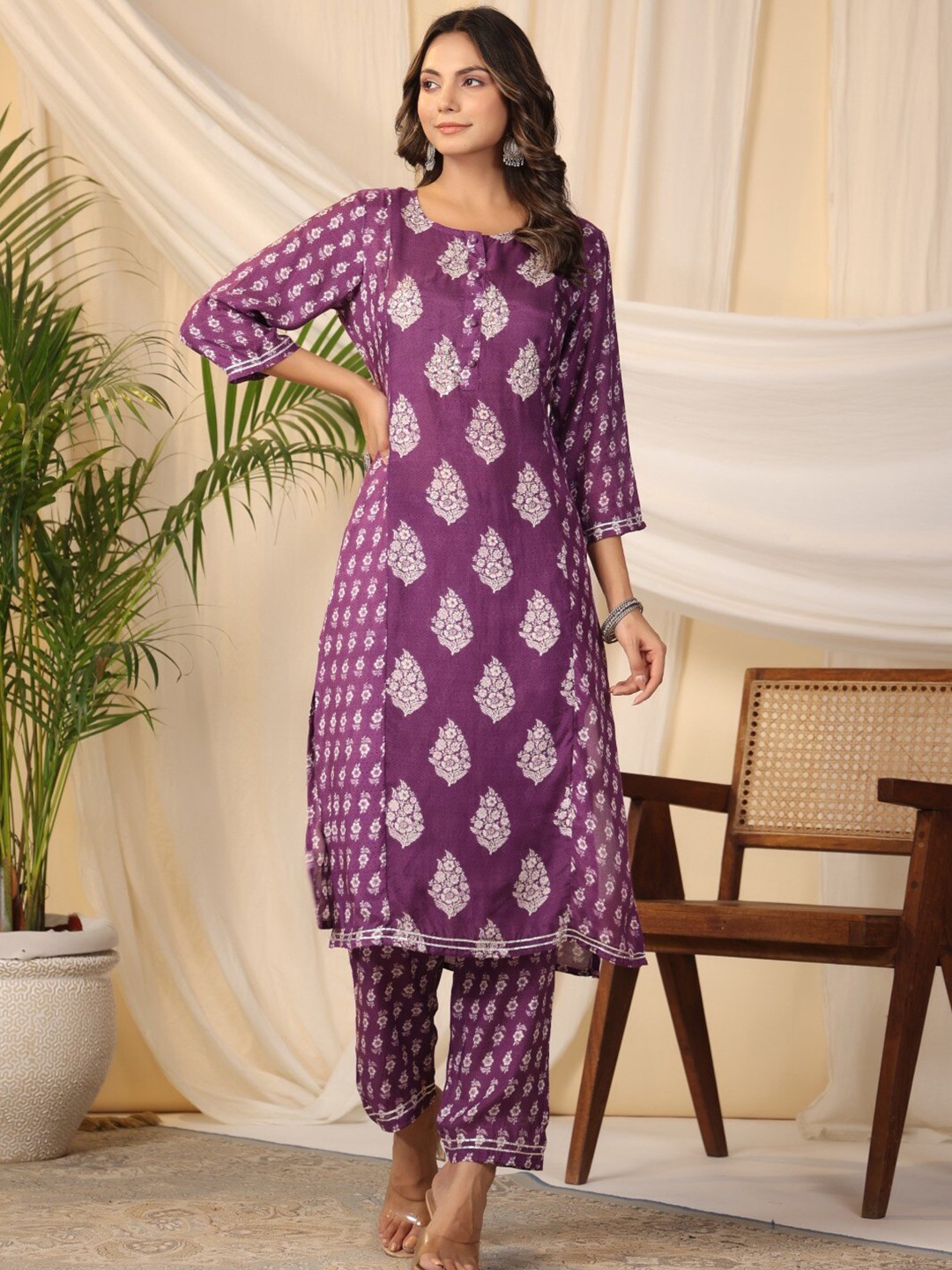

Meena Bazaar Ethnic Motif Printed Regular Kurta With Trousers, Purple