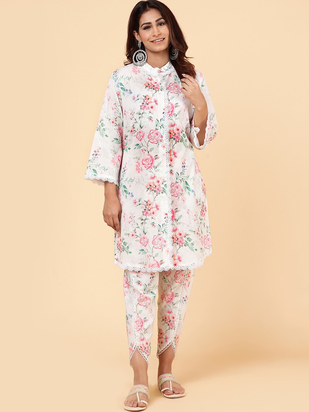 

Meena Bazaar Floral Printed Lace Detail Kurta with Dhoti Pants, Off white