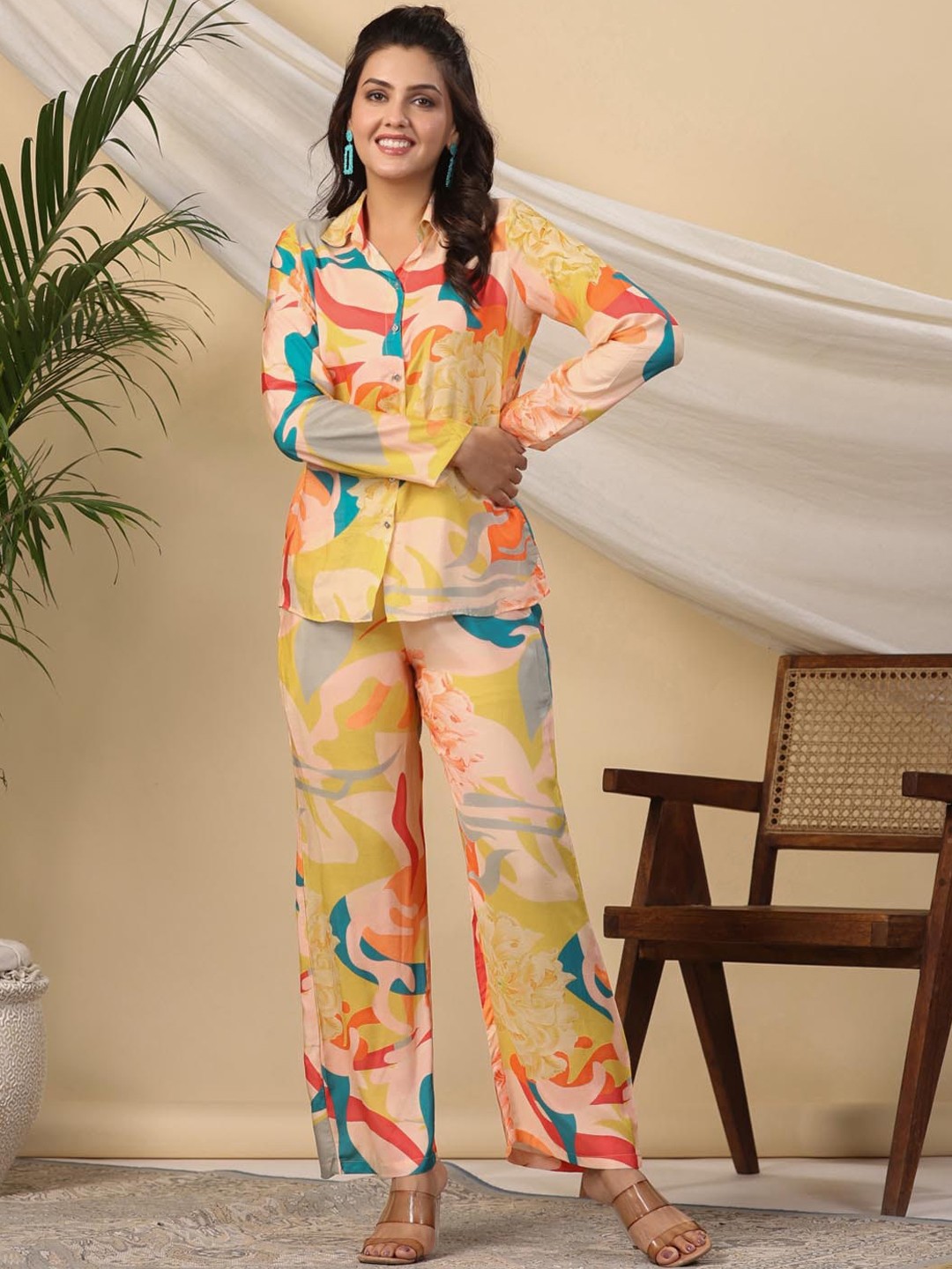 

Meena Bazaar Abstract Printed Casual Shirt with Palazzos, Multi