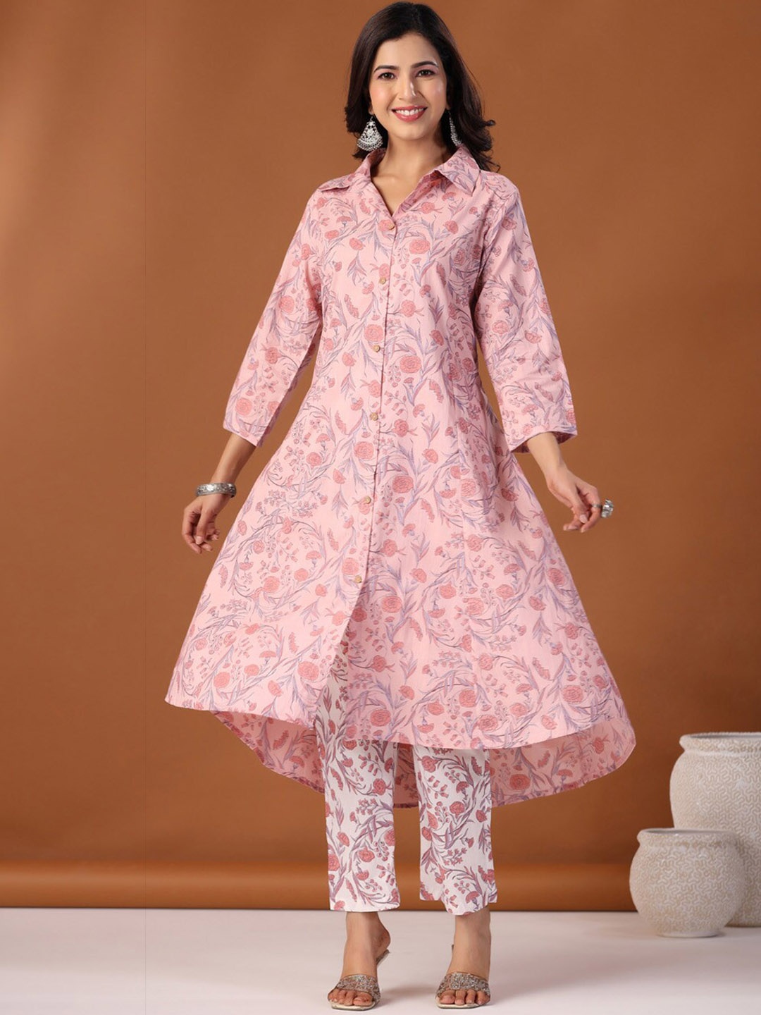 

Meena Bazaar Floral Printed Regular Kurta With Trousers, Peach