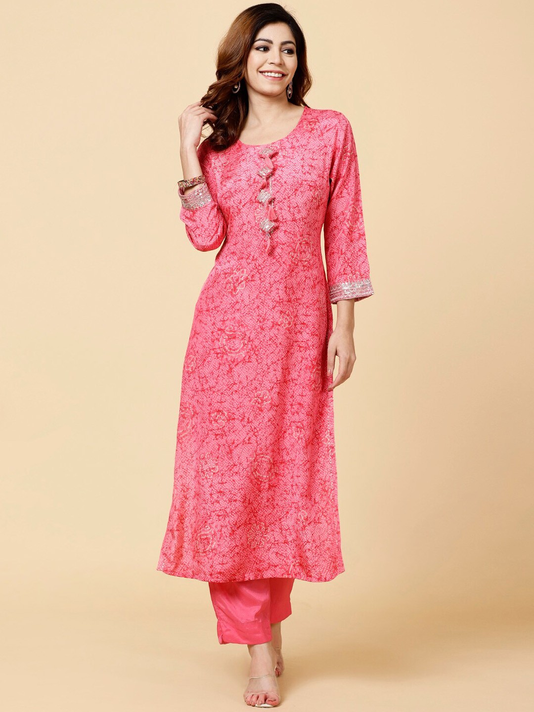 

Meena Bazaar Women Pink Printed Regular Kurta with Trousers