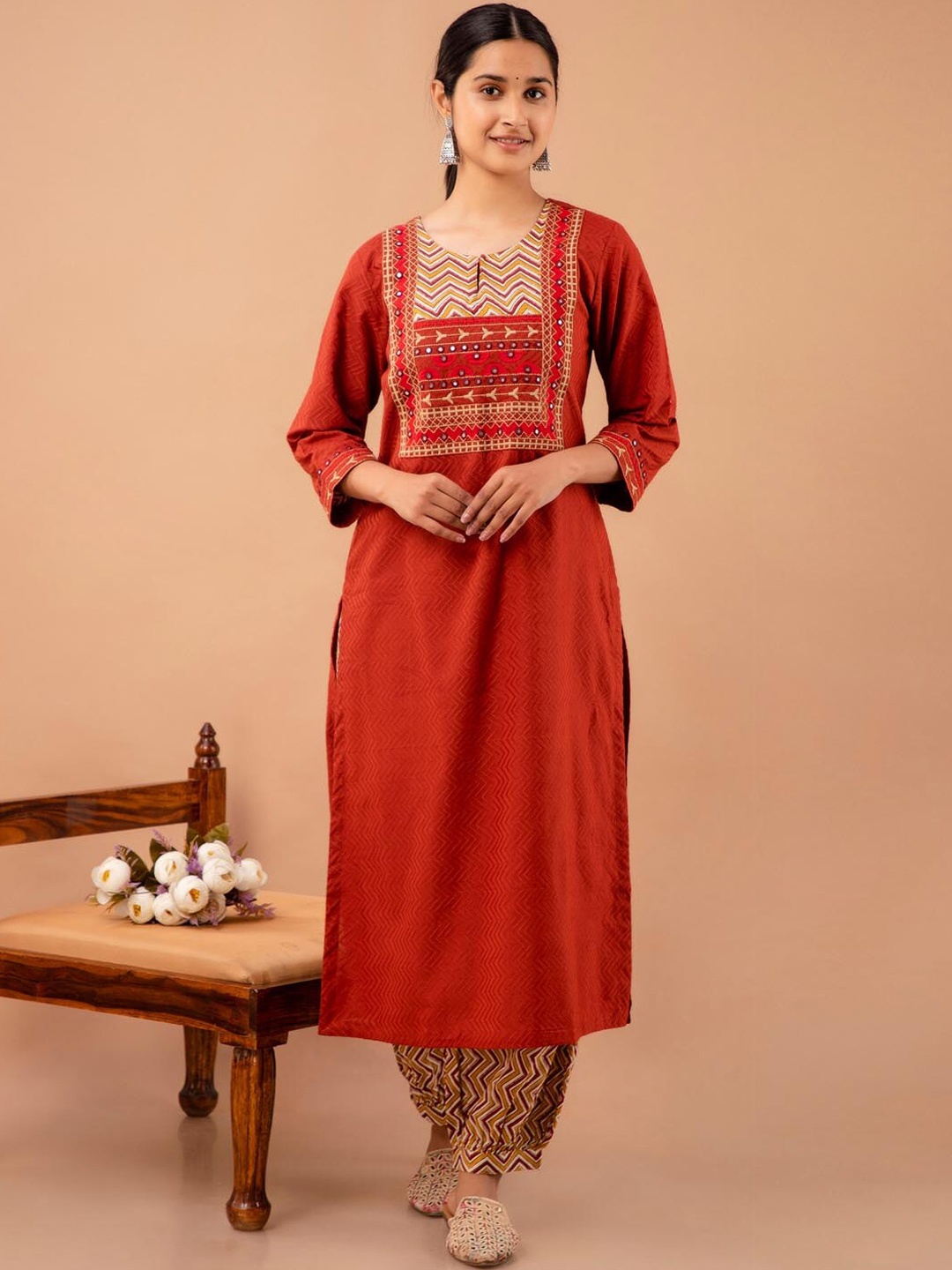 

Meena Bazaar Women Maroon Printed Regular Kurta with Salwar