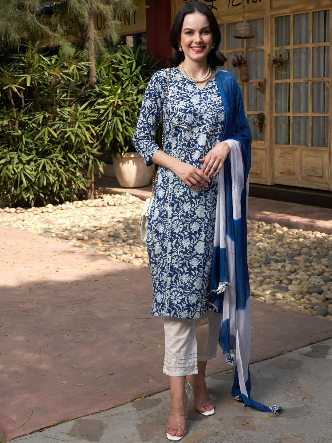 

Sangria Navy Blue Printed Pure Cotton Kurta With Trouser & Dupatta