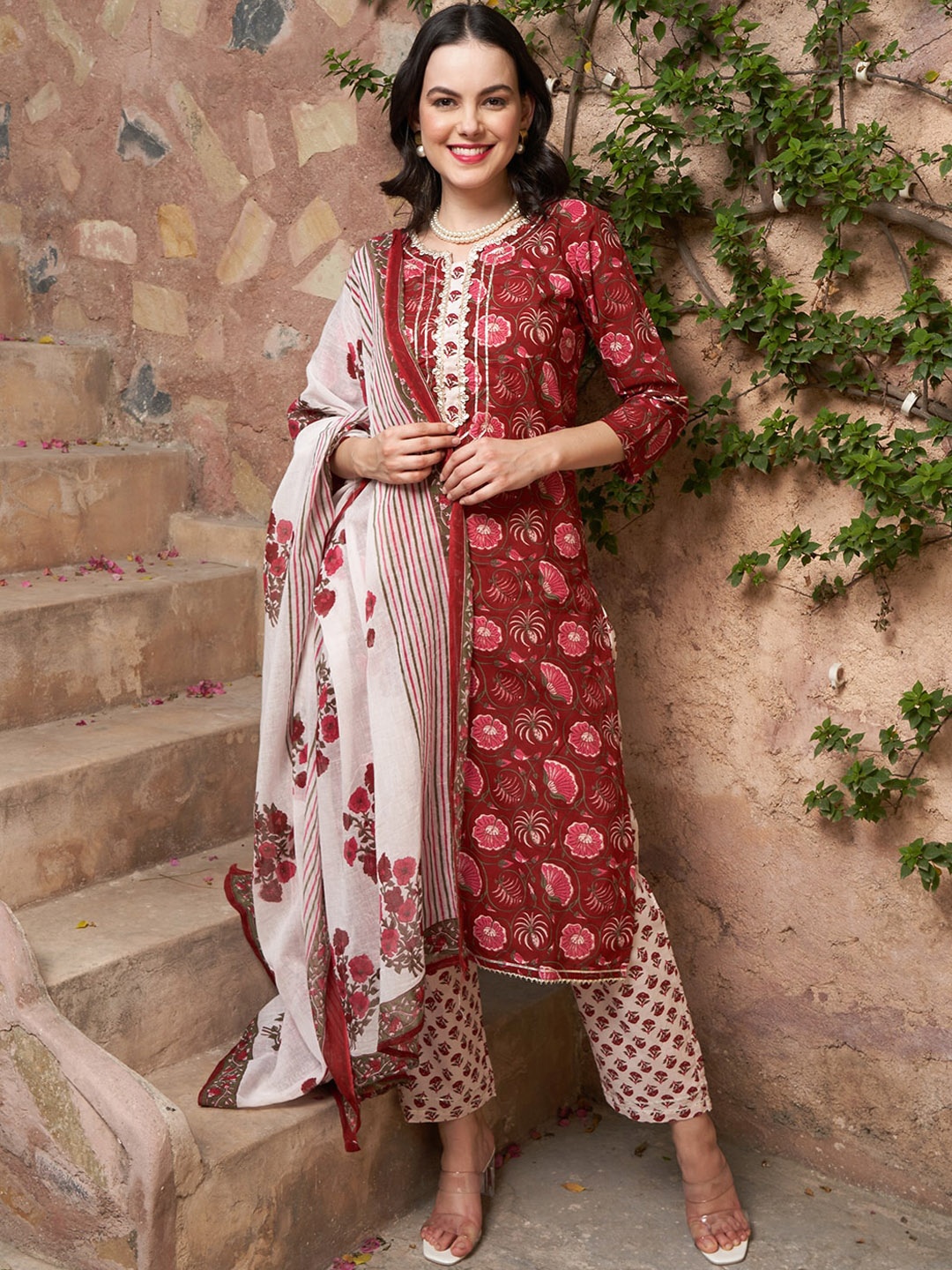 

Sangria Printed Gotta Patti Pure Cotton Kurta with Trousers & With Dupatta, Red