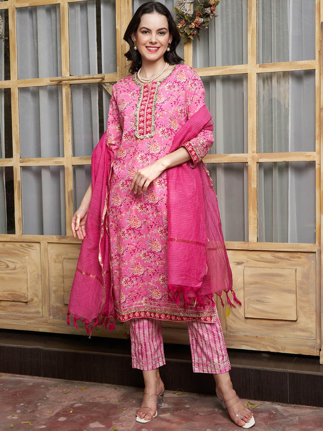 

Sangria Pink Ethnic Motifs Printed Pure Cotton Kurta Set