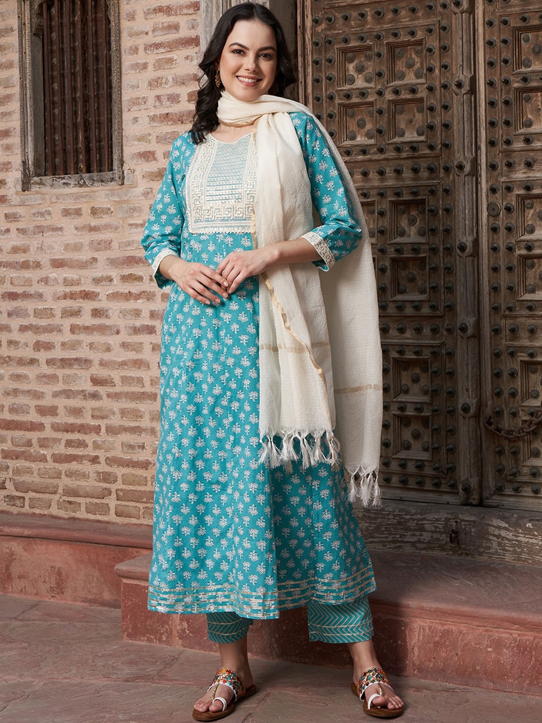

Sangria Blue Floral Printed Thread Work Pure Cotton A-Line Kurta with Palazzos & Dupatta, Turquoise blue