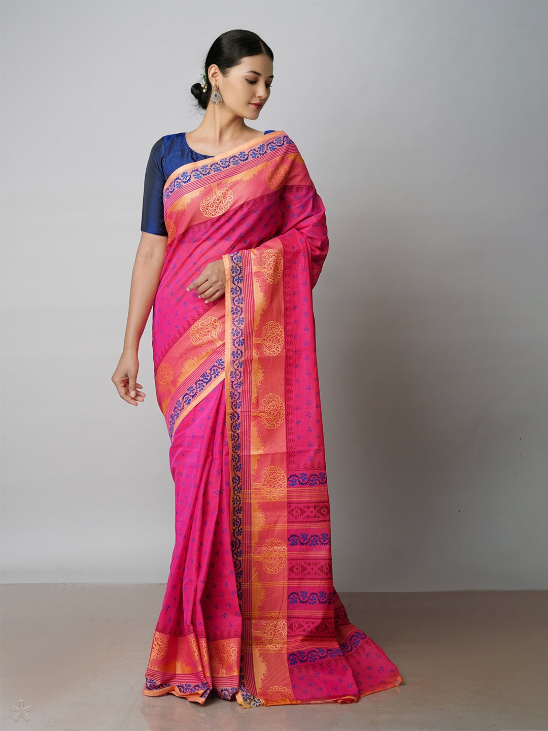 

Unnati Silks Ethnic Motifs Printed Zari Pure Cotton Handloom Chettinad Saree, Pink