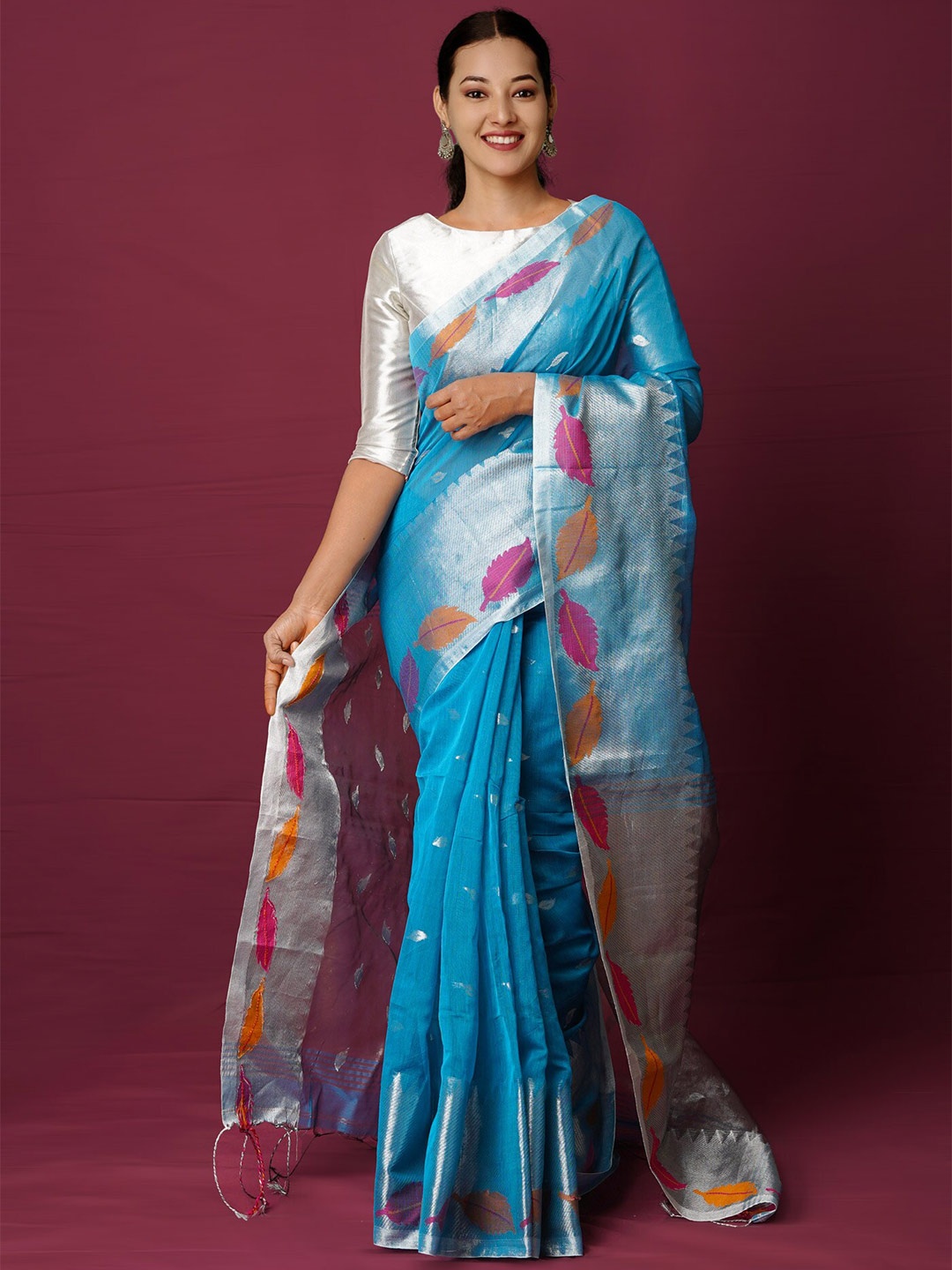 

Unnati Silks Woven Design Zari Silk Cotton Jamdani Saree, Blue