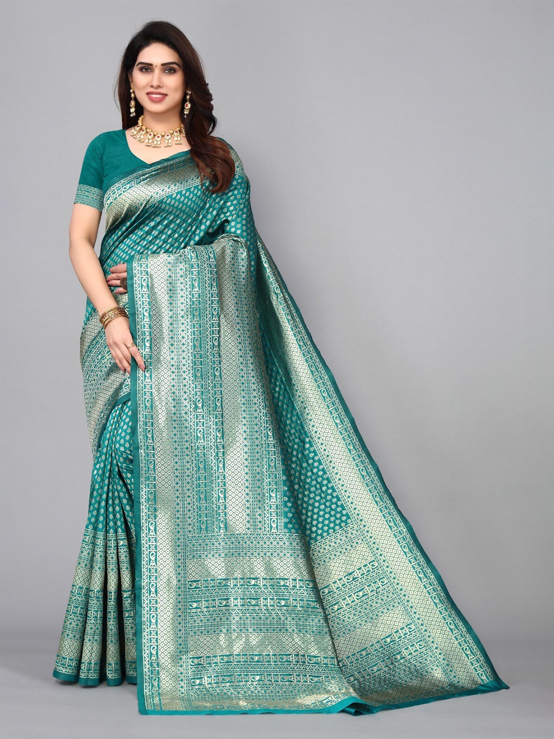 

DIVASTRI Floral Woven Design Zari Silk Cotton Banarasi Saree, Green
