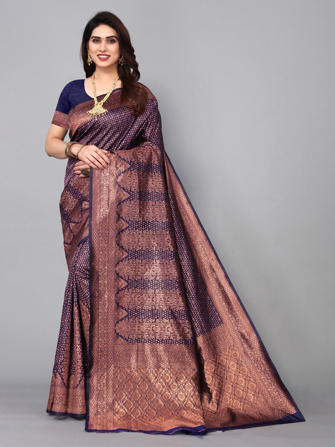 

DIVASTRI Ethnic Motif Zari Silk Cotton Banarasi Saree, Navy blue