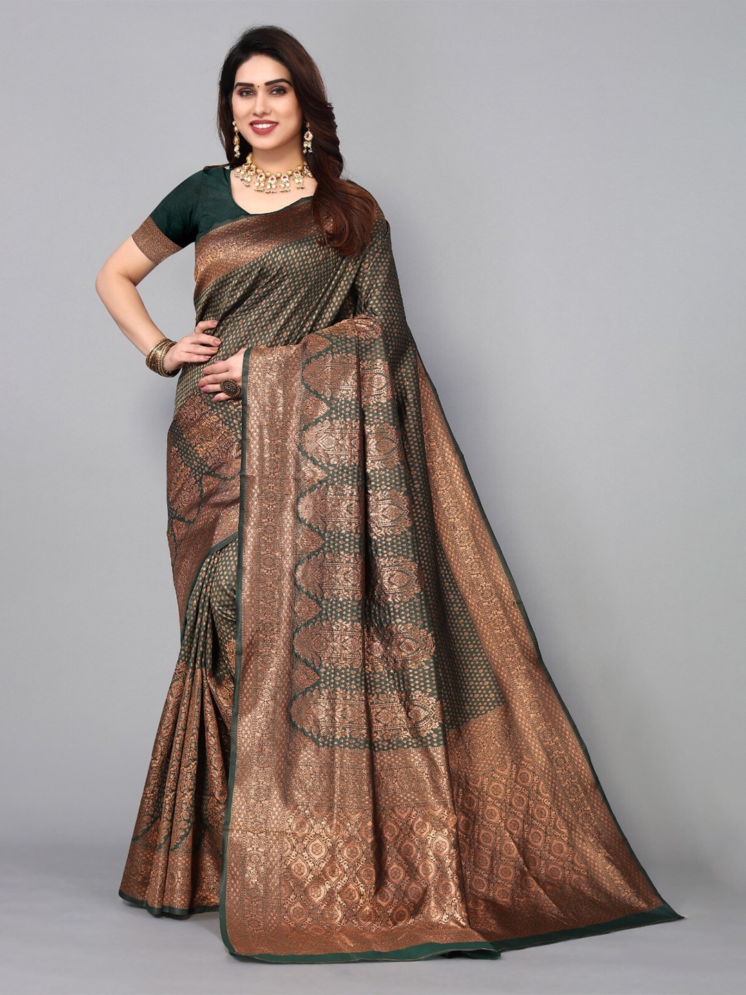 

DIVASTRI Woven Design Zari Silk Cotton Banarasi Saree, Green
