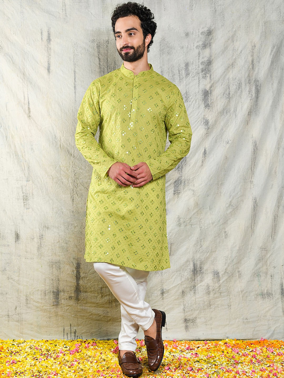 

Be Desi Embellished Embroidered Mirror Work Detailed Straight Kurta, Green