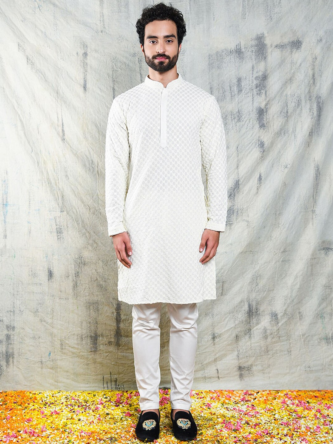 

Be Desi Men Embroidered Cotton Chikankari Kurta, White
