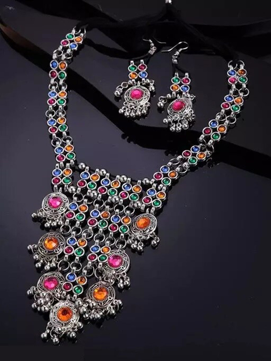

Samridhi DC Silver-Plated Stone Studded & Beaded Jewellery Set
