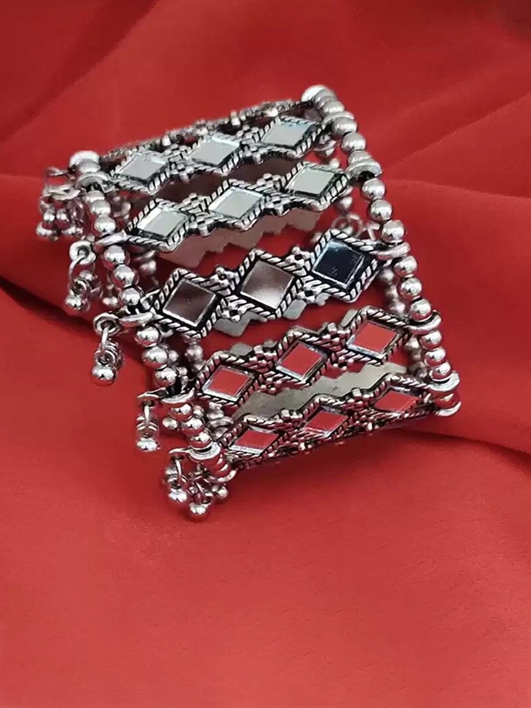 

Samridhi DC Silver-Plated Beaded Jewellery Set