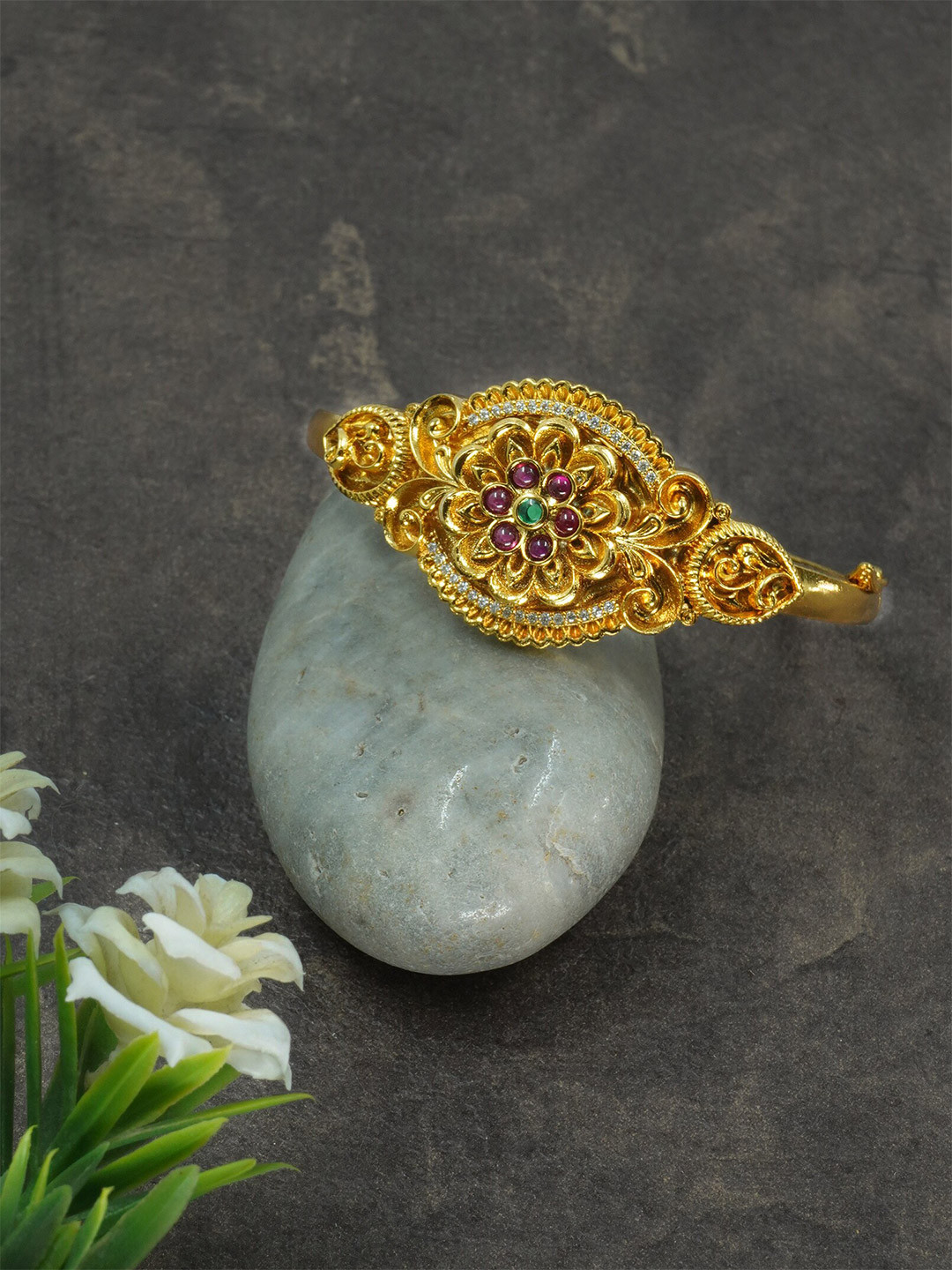 

GRIIHAM Women Brass Cubic Zirconia Gold-Plated Cuff Bracelet