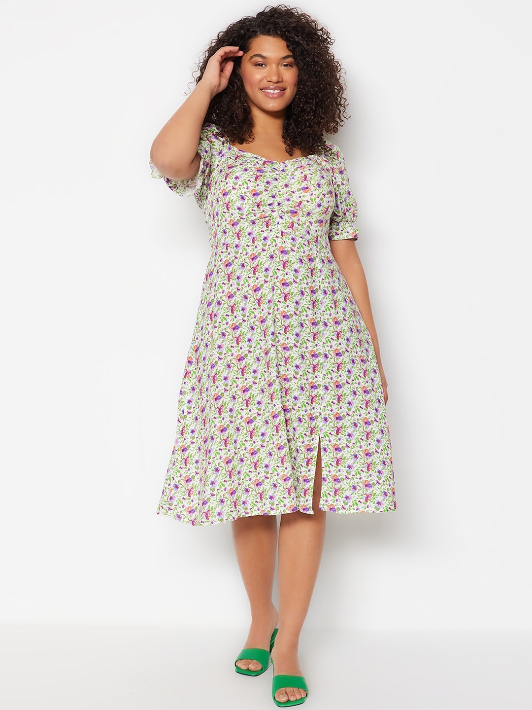 

Trendyol Floral Print Sweet Heart Neck A-Line Dress, Green