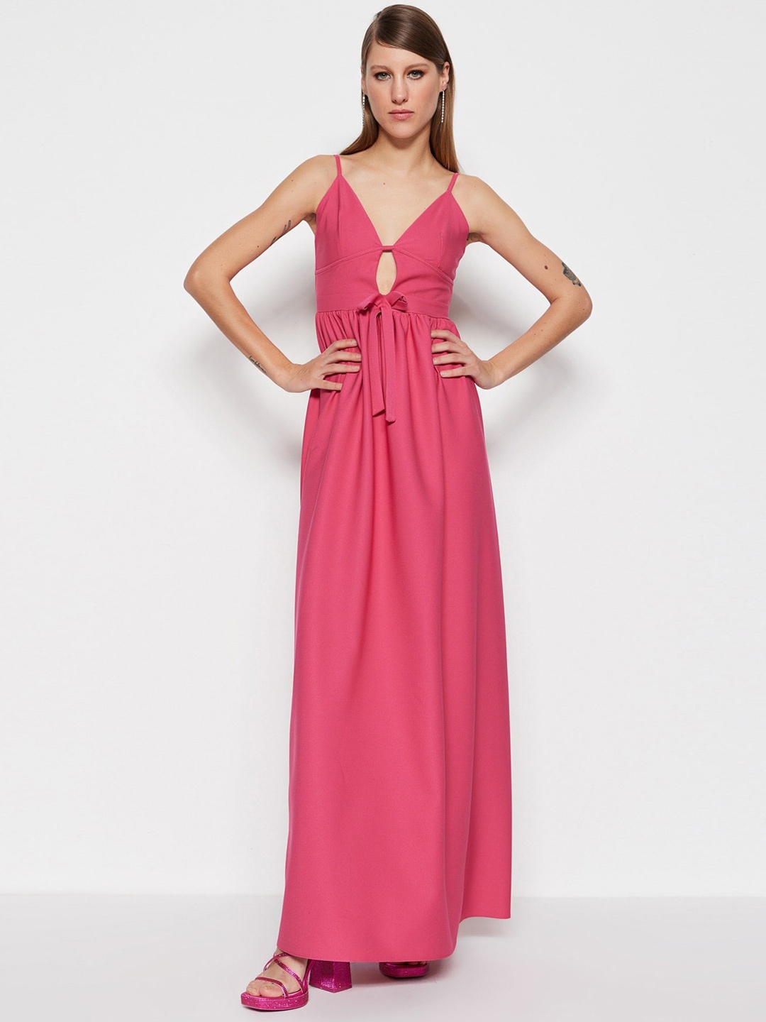 

Trendyol Shoulder Straps Cut-Out Bow Detail Maxi Dress, Fuchsia