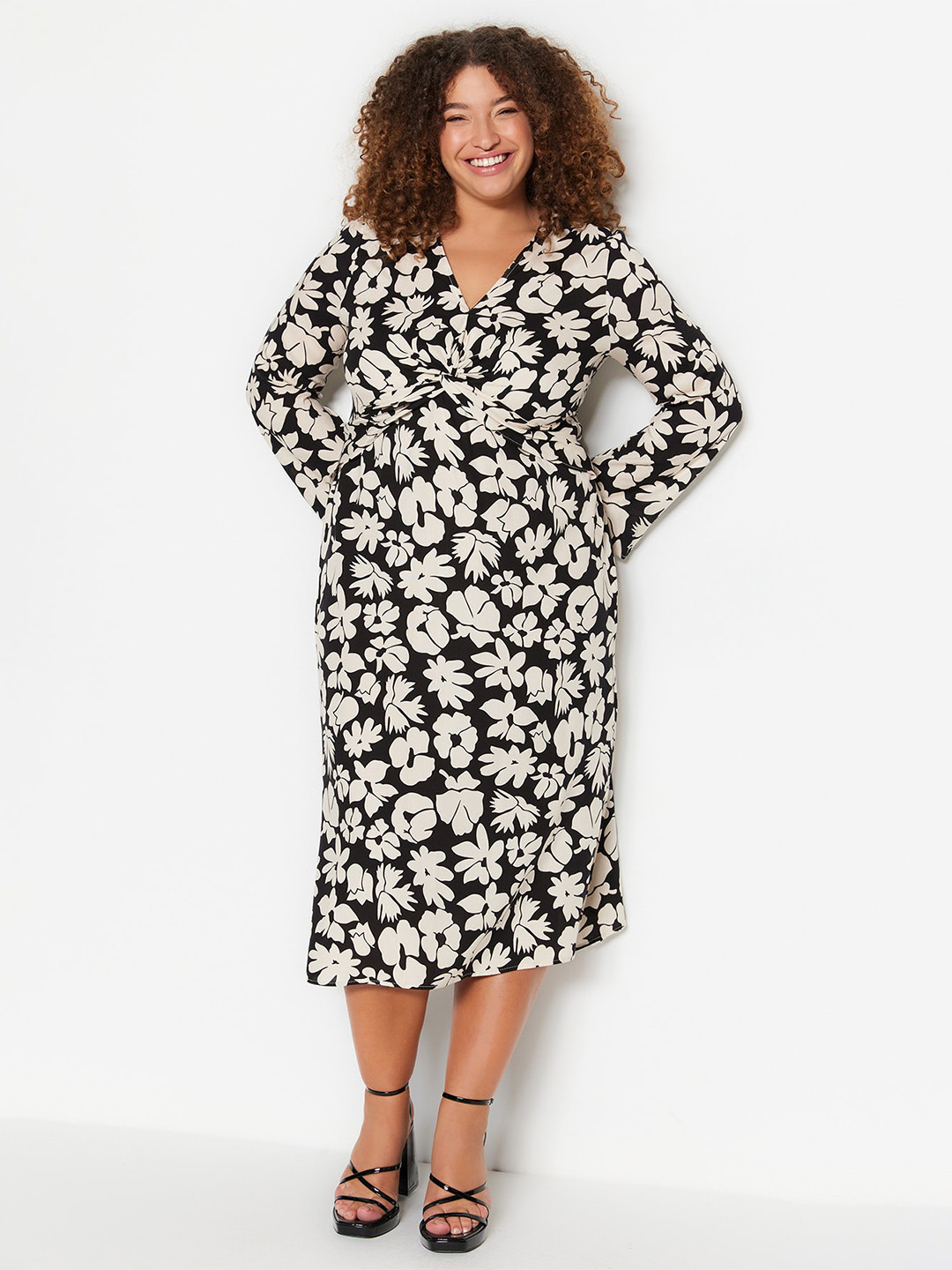 

Trendyol Floral Printed Empire Midi Dress, Beige