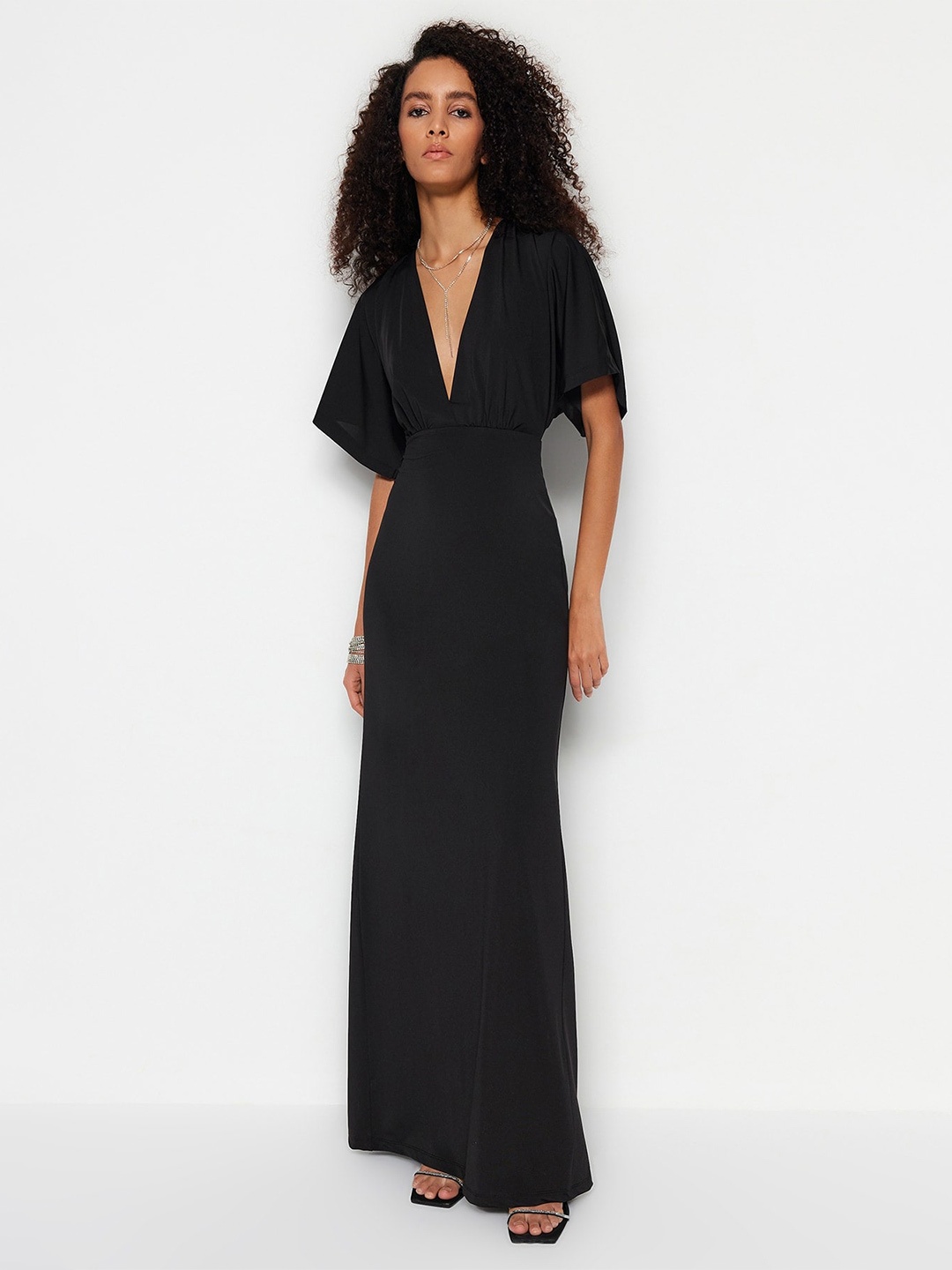 

Trendyol V-Neck Flared Sleeve Maxi Dress, Na