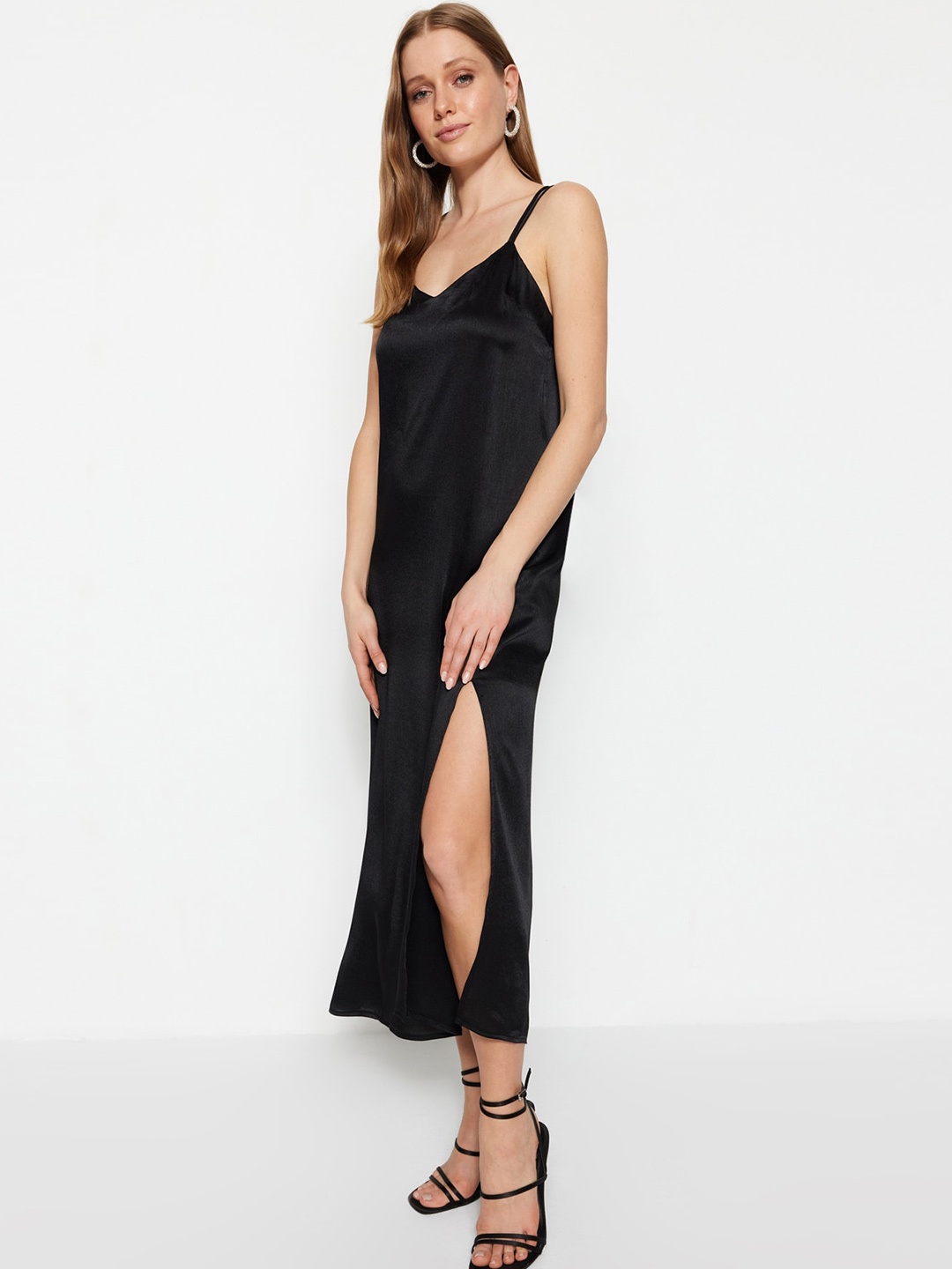 

Trendyol Shoulder Strap Maxi Dress, Black