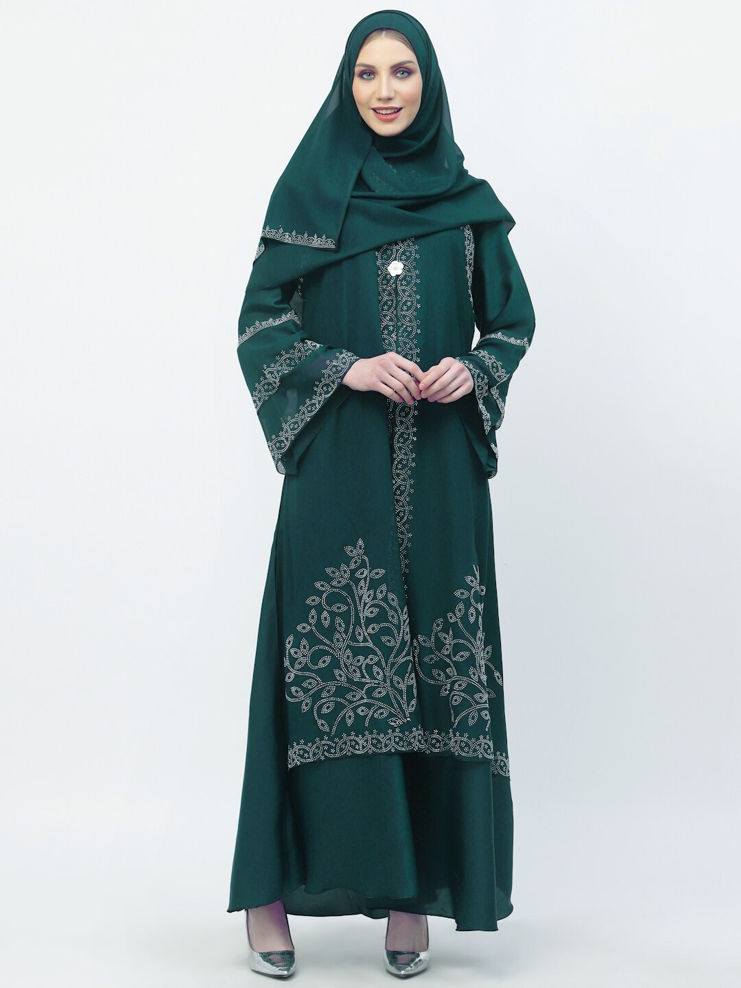 

Arrabi Embellished Detail Burqa With Scarf, Green