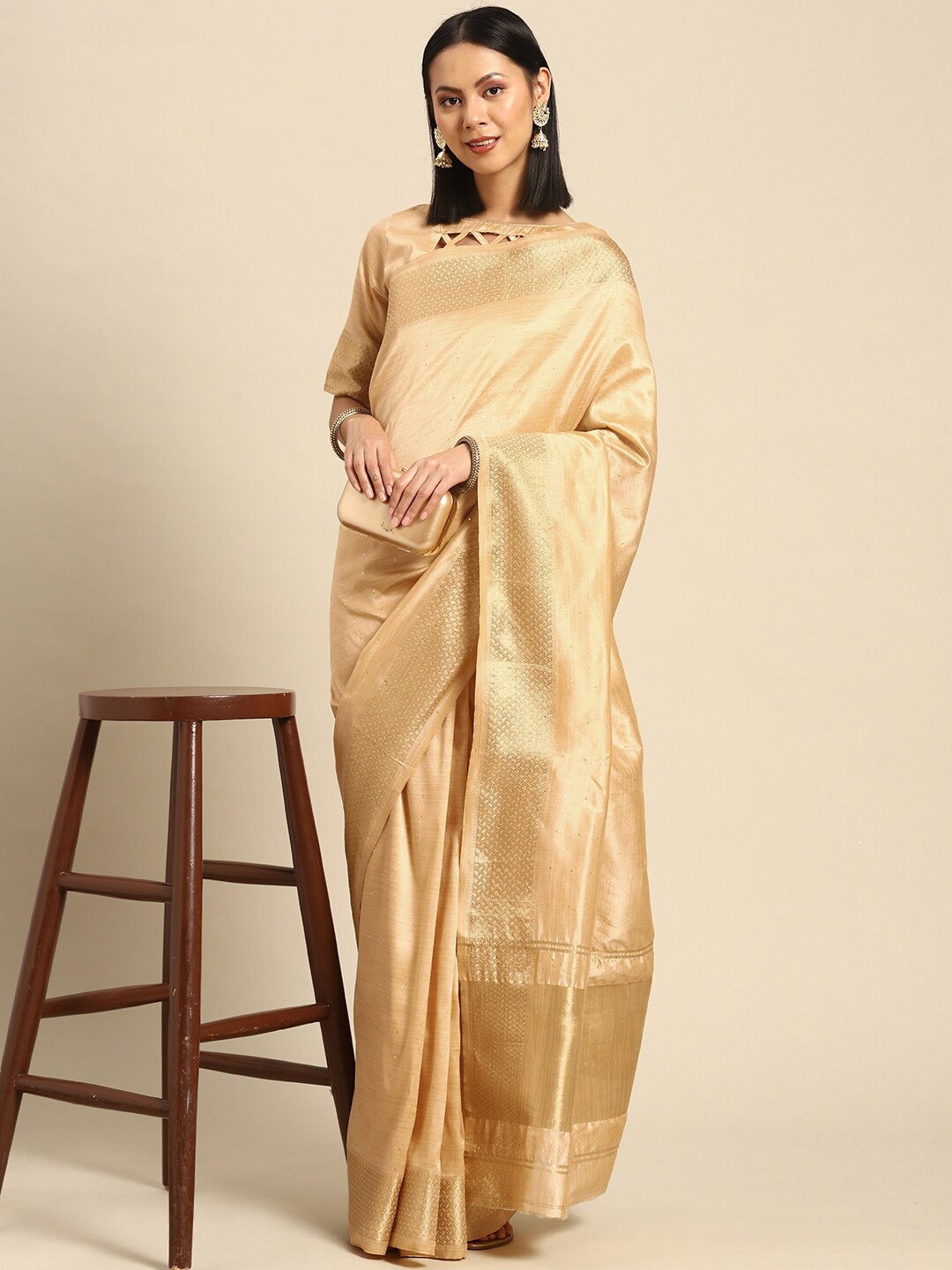 

Mitera Cream-Coloured & Gold-Toned Woven Design Zari Silk Cotton Saree