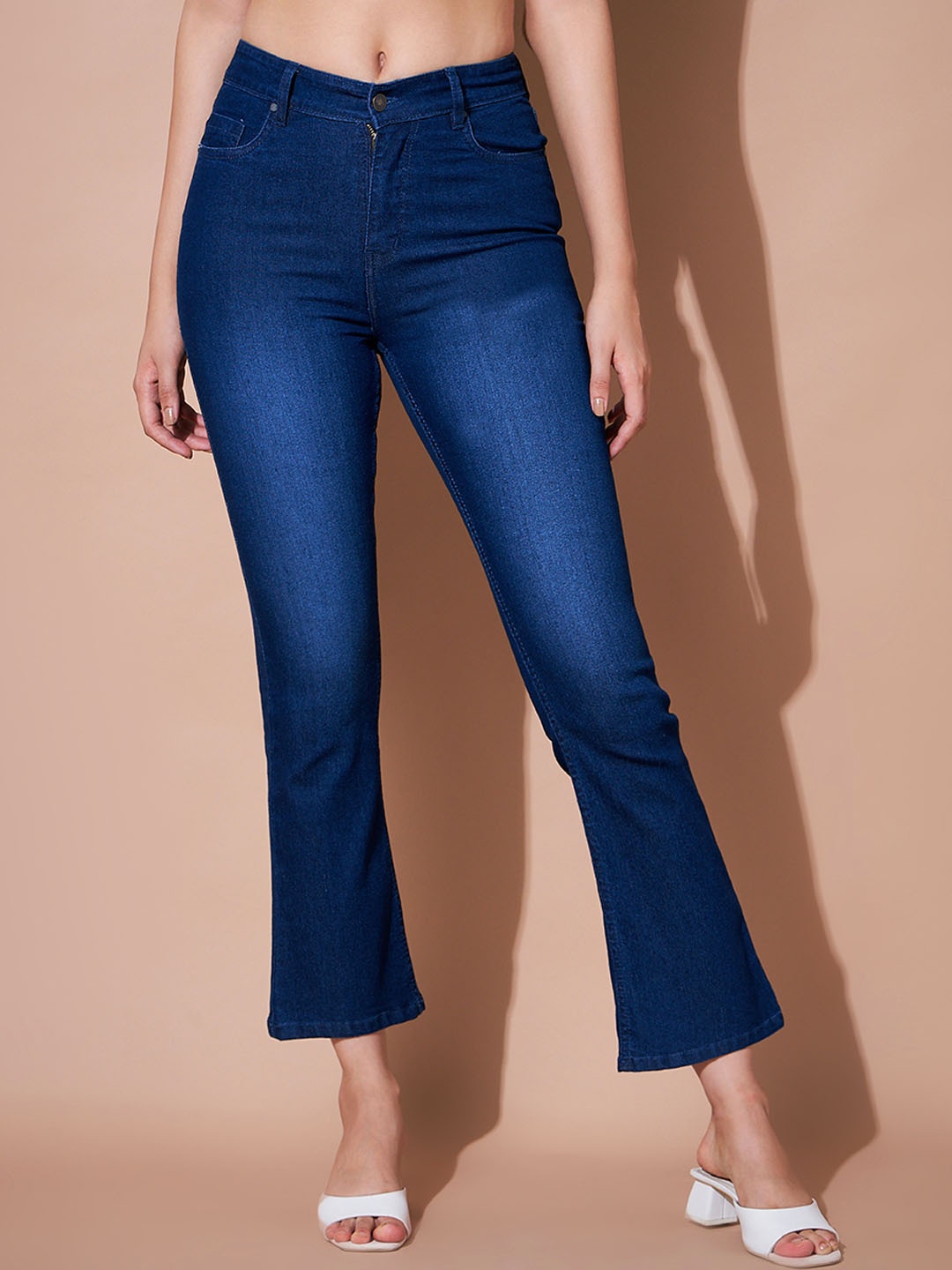 

SASSAFRAS BASICS Women Bootcut Light Fade Stretchable Jeans, Navy blue