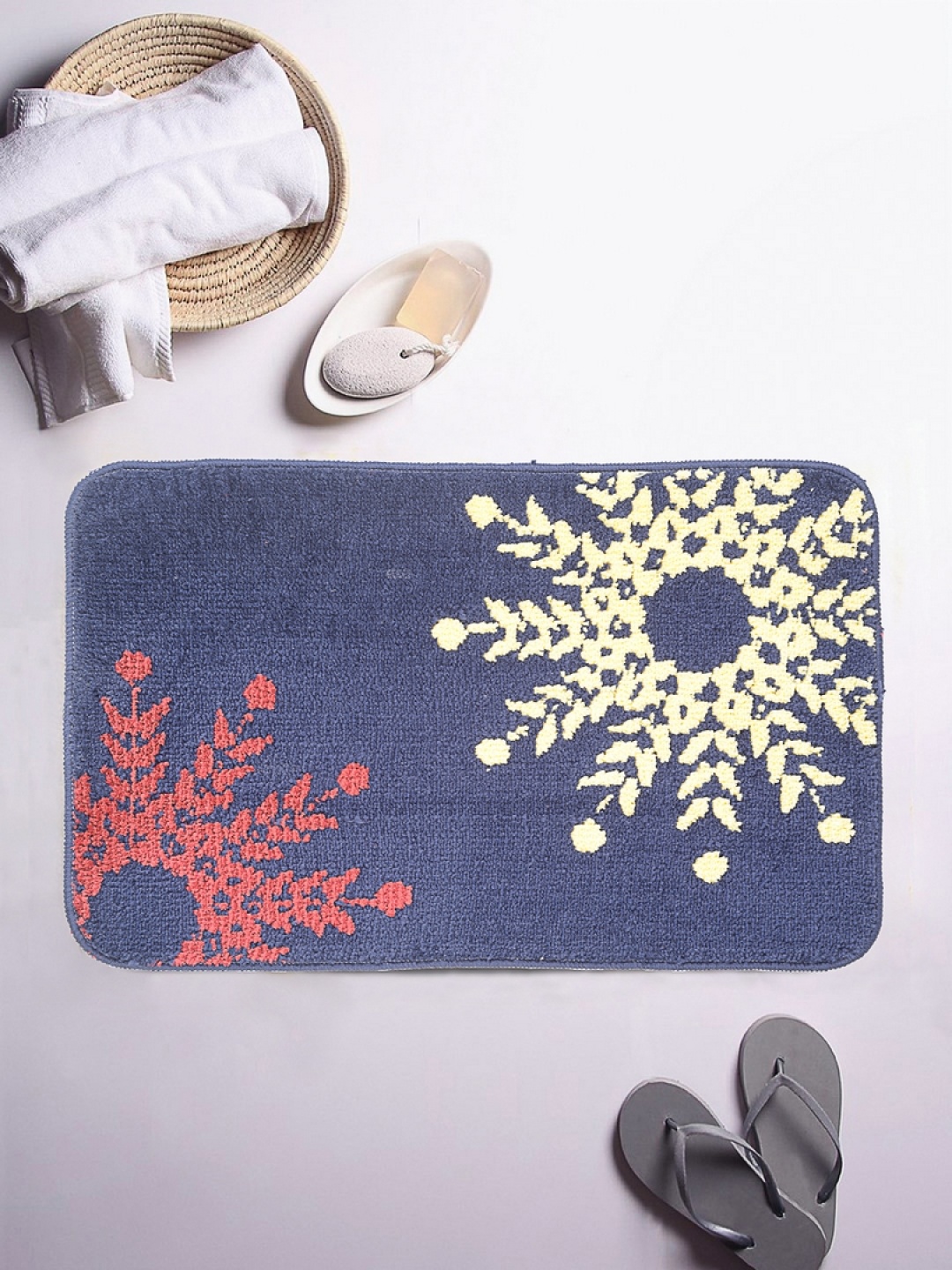 

ROMEE Blue Ethnic Rectangular Patterned Bath Rug