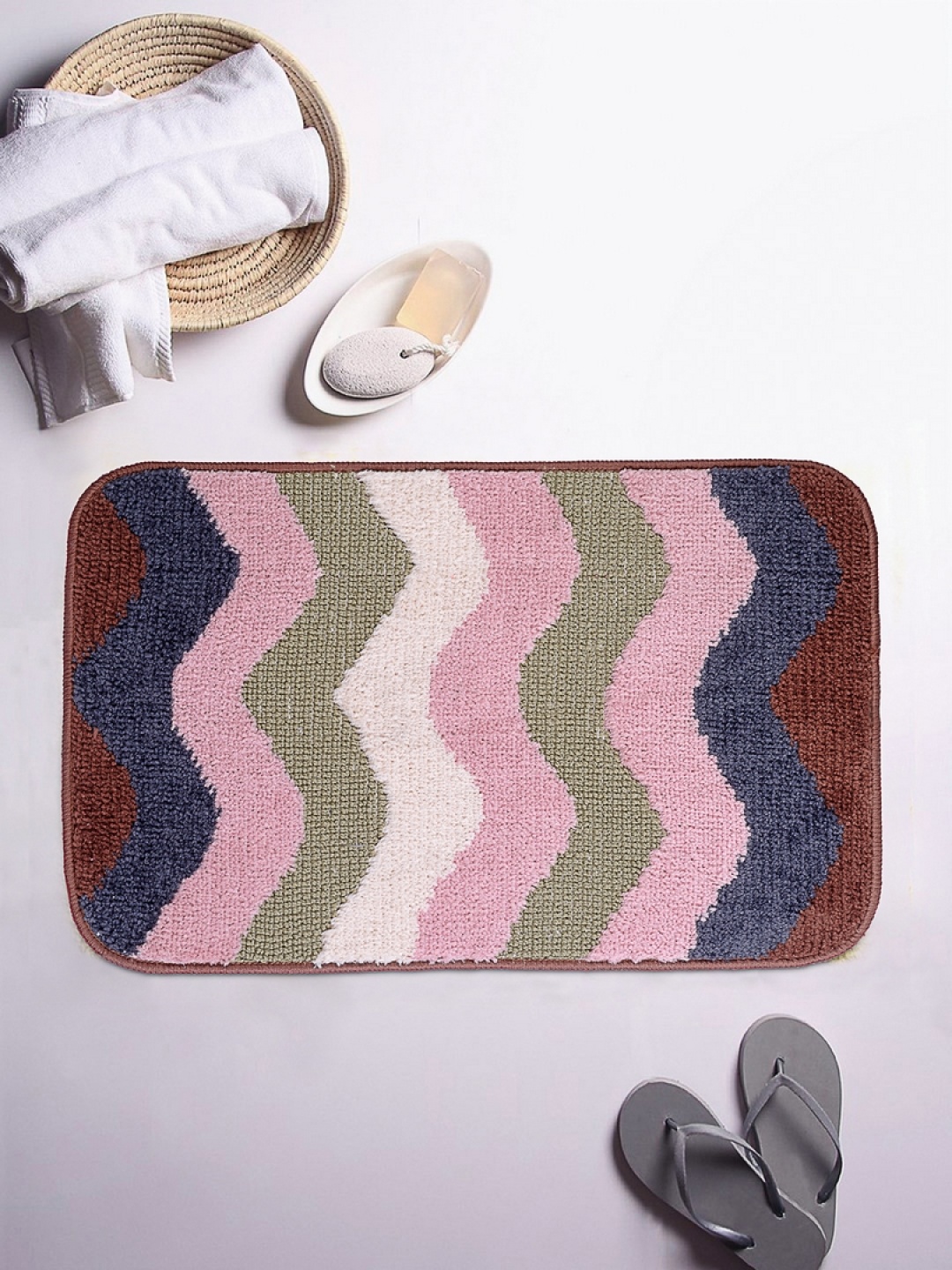 

ROMEE Multicoloured Patterned Rectangular Bath Rug, Multi
