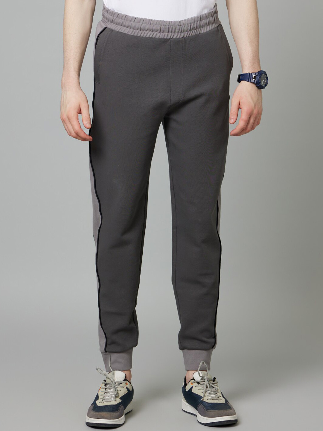 

Celio Men Side Panel Details Cotton Joggers, Grey