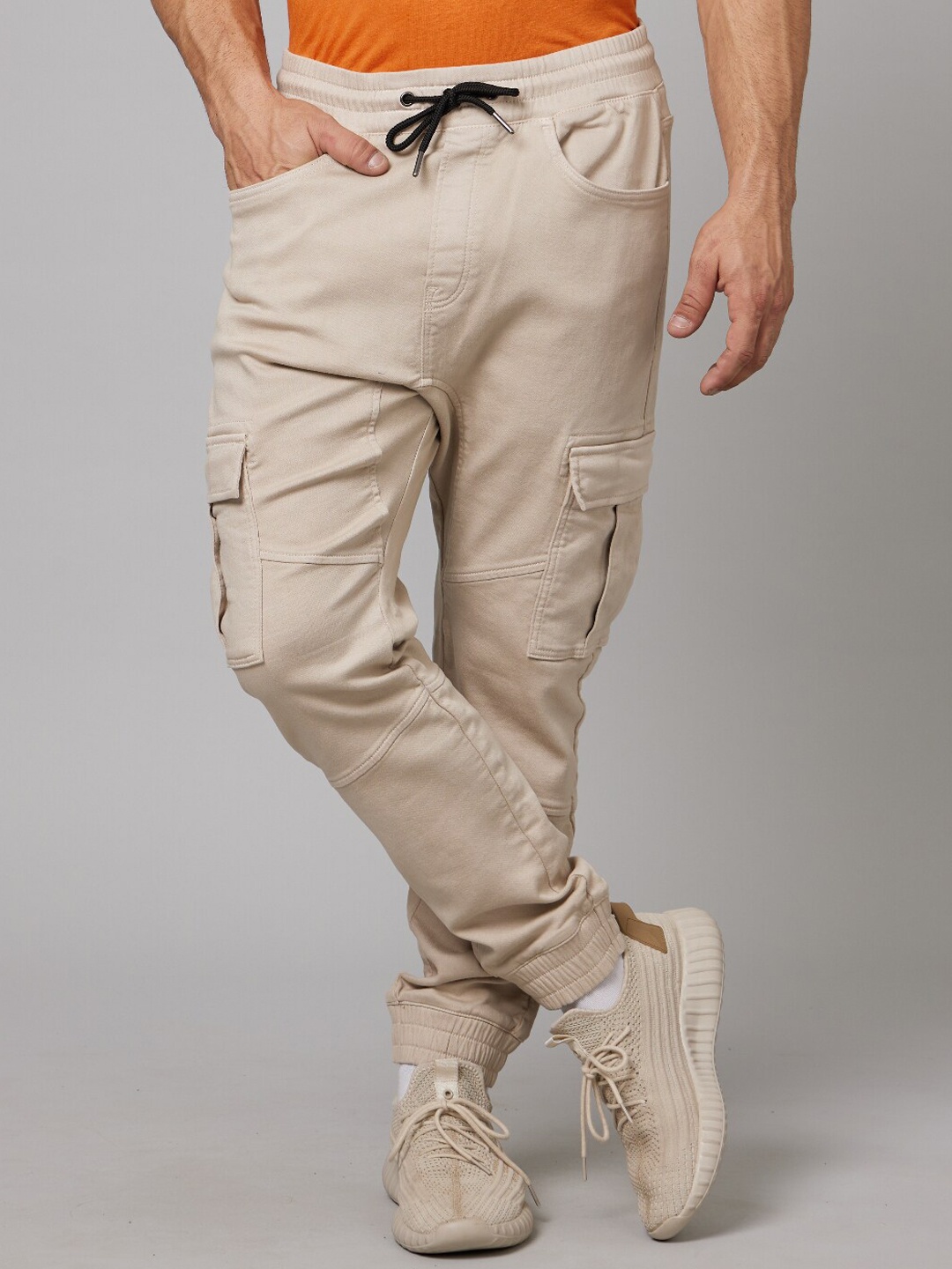 

Celio Men Cotton Mid-Rise Plain Cargos Trousers, Beige
