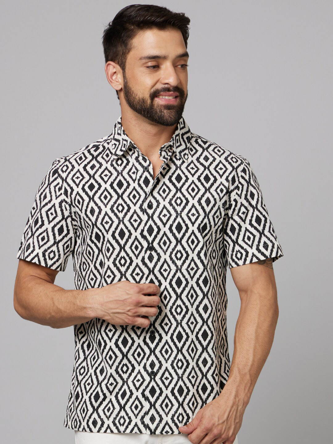 

Celio Classic Geometric Printed Cotton Casual Shirt, White