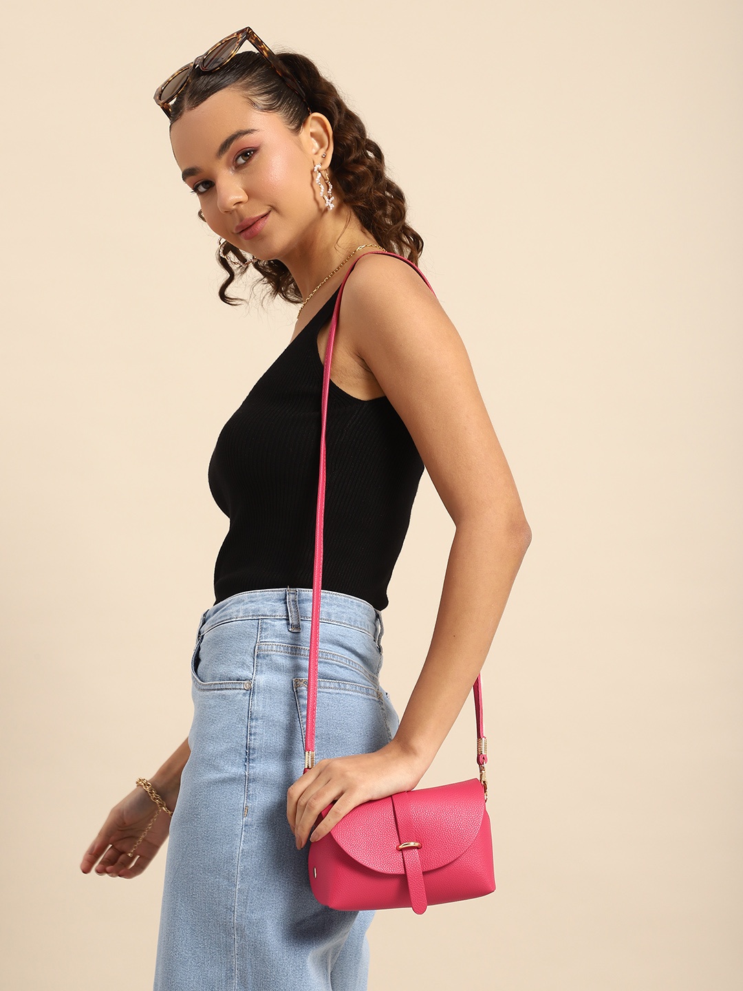 

DressBerry Solid Structured Mini Sling Bag, Pink