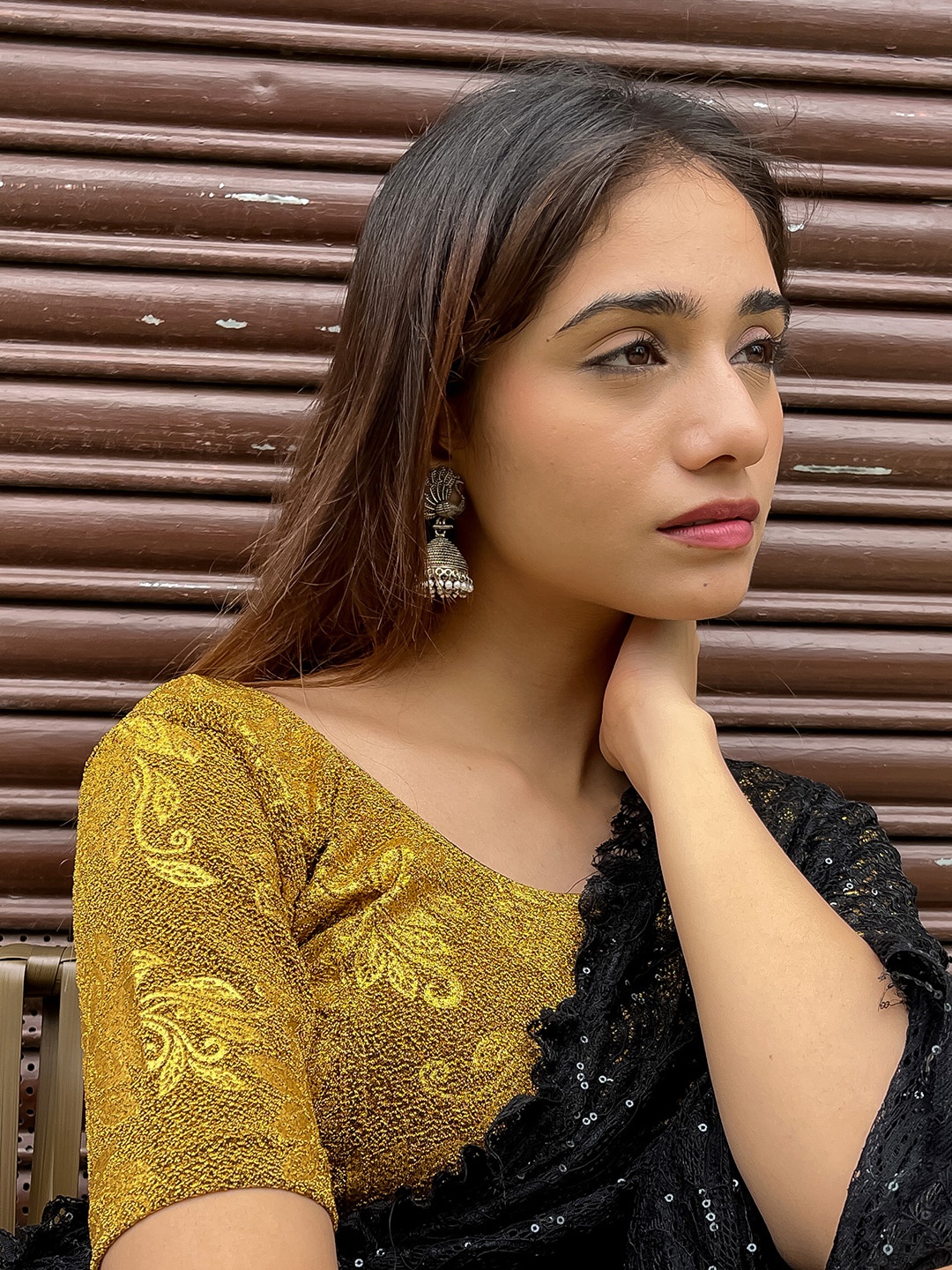 

Bindigasm's Advi Self-Design Stretchable Saree Blouse, Gold