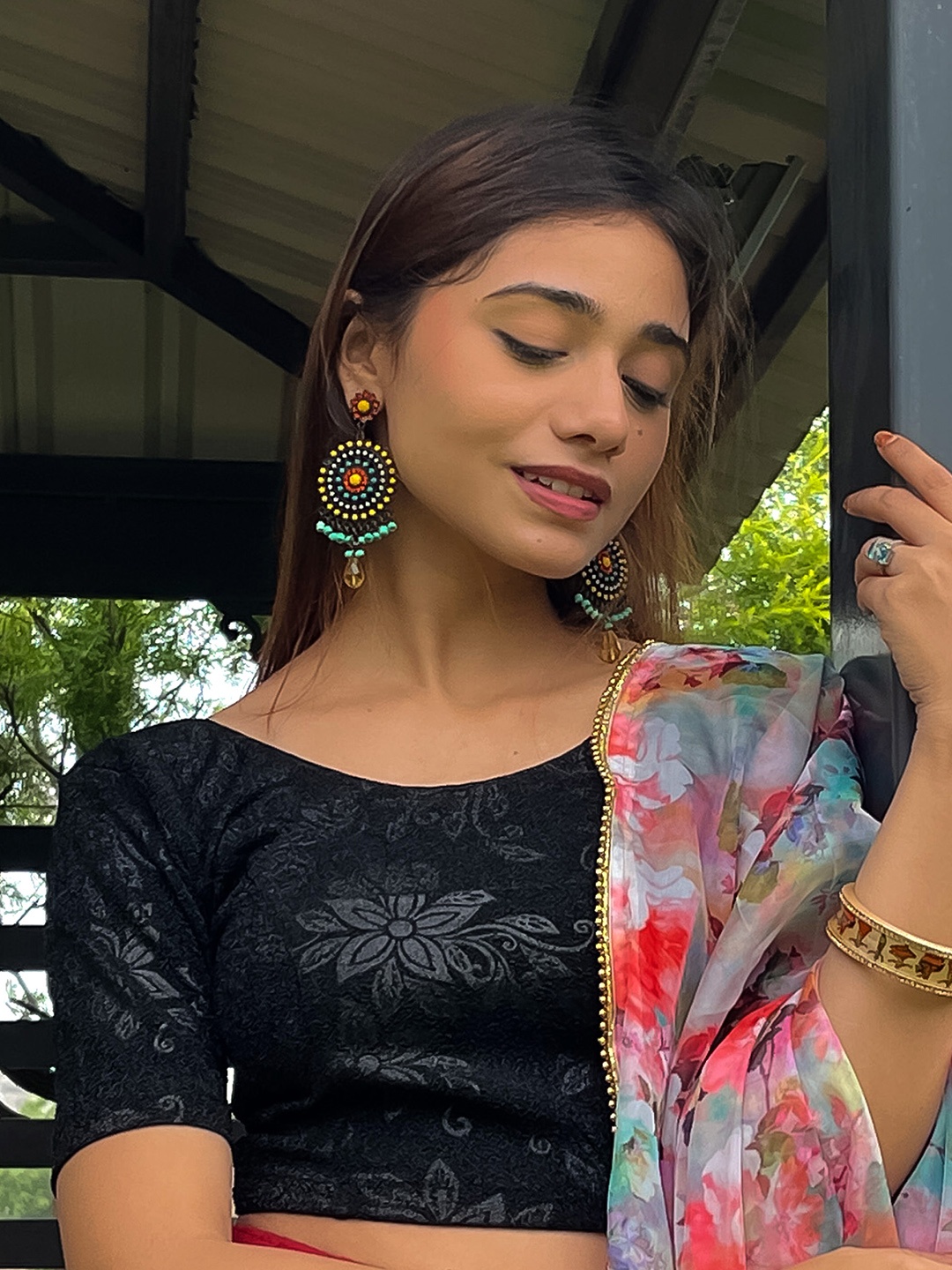 

Bindigasm's Advi Self-Design Stretchable Saree Blouse, Black