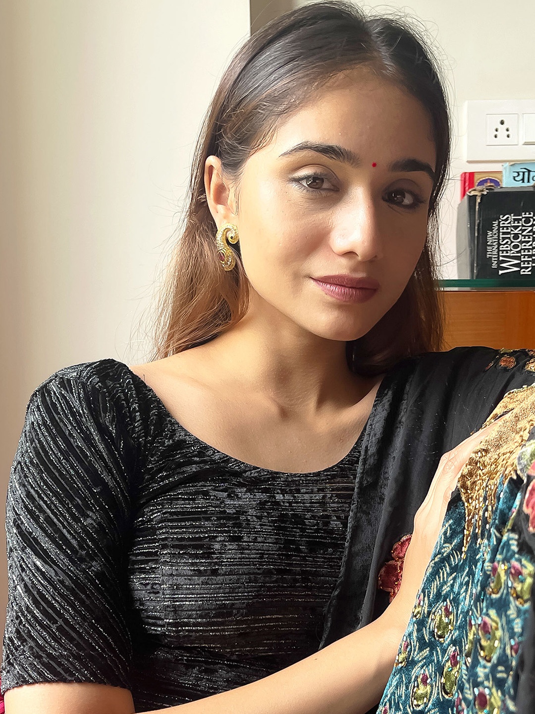 

Bindigasm's Advi Self-Design Stripes Fancy Back Saree Blouse, Black
