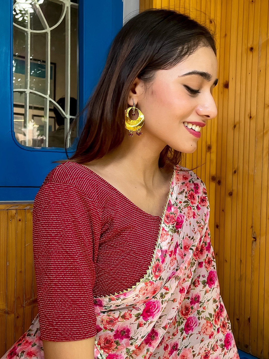 

Bindigasm's Advi Self-Design Zari Jacquard & Lycra Saree Blouse, Maroon