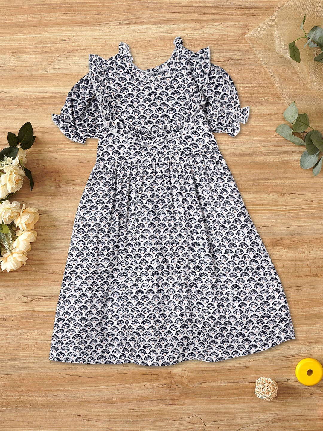 

ZION Girls Conversational Printed Puffed Sleeves Ruffled Fit & Flare Dress, Black