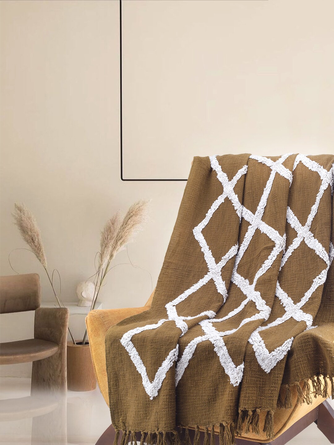 

KRAVIKA Brown & White Self-Design Cotton Throw