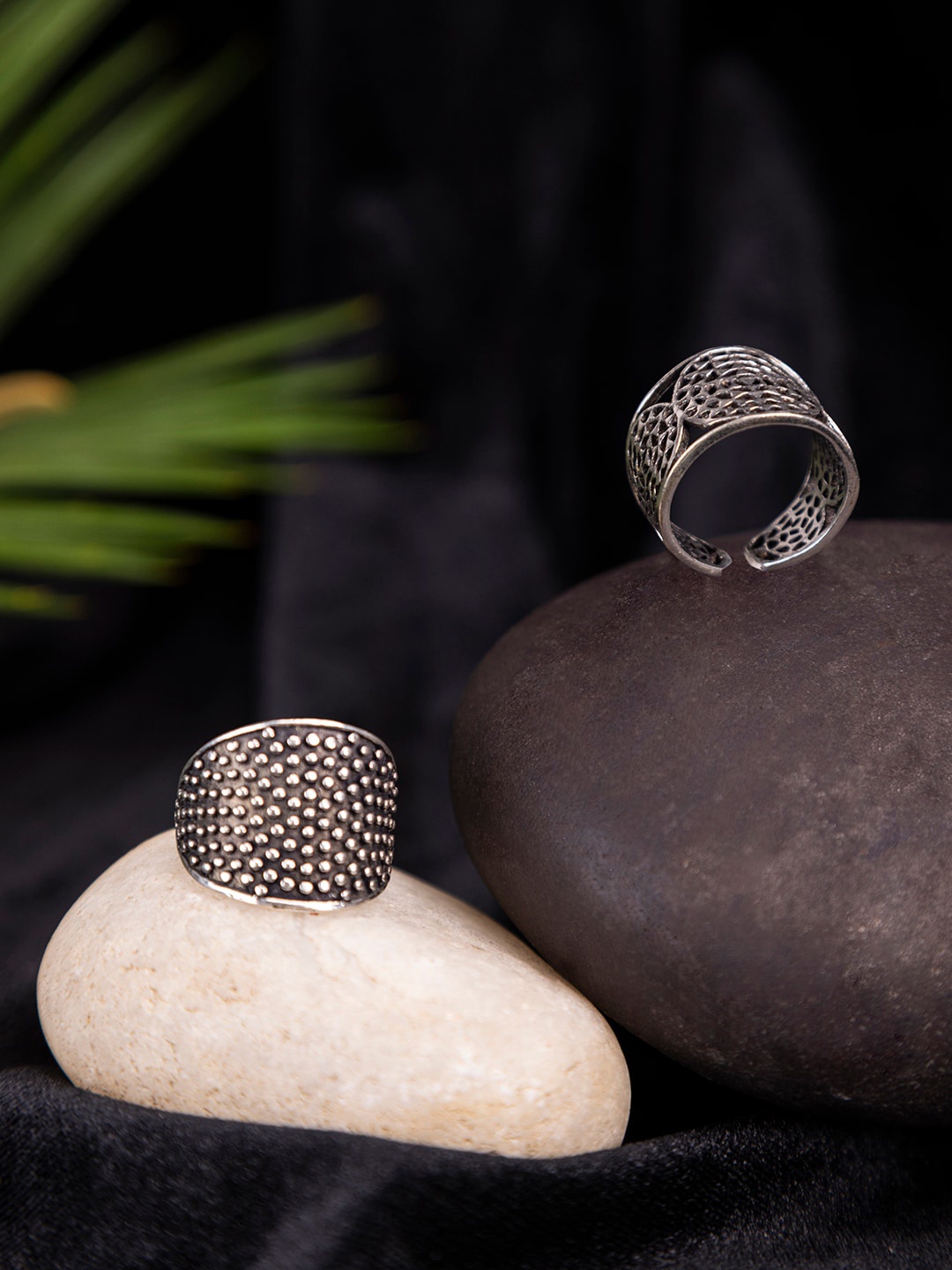 

Studio One Love Set Of 2 Brass-Plated Ring, Silver