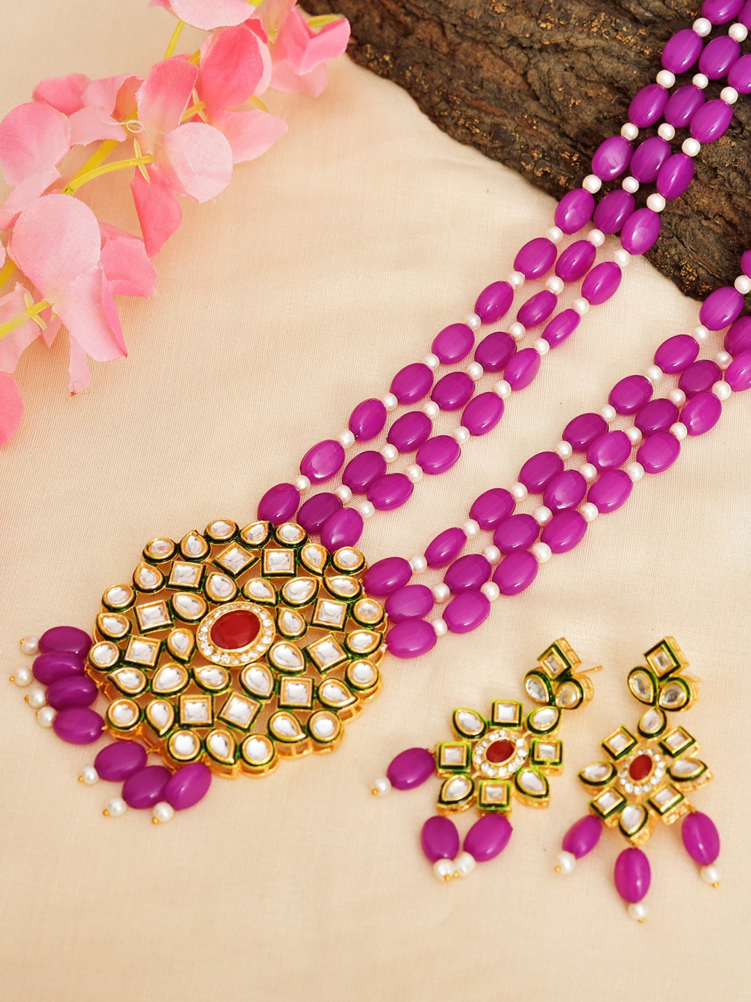 

ROHINIKA Gold-Plated Kundan-Studded & Beaded Layered Jewellery Set