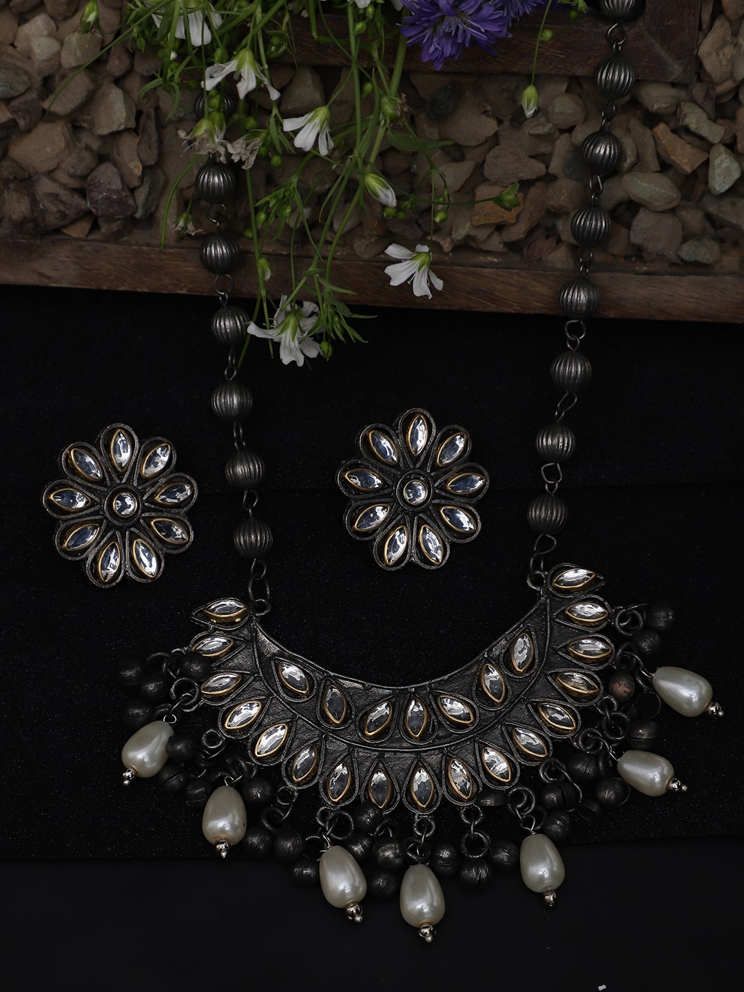 

Sangria Silver-Toned & White Silver-Plated Stone Studded Jewellery Set